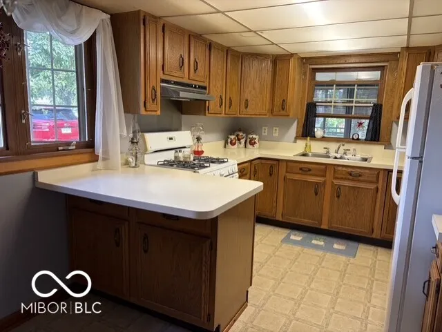 416 McCullum Knightstown, IN 46148