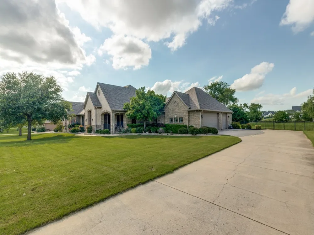 2860 Forest Drive Celina, TX 75009