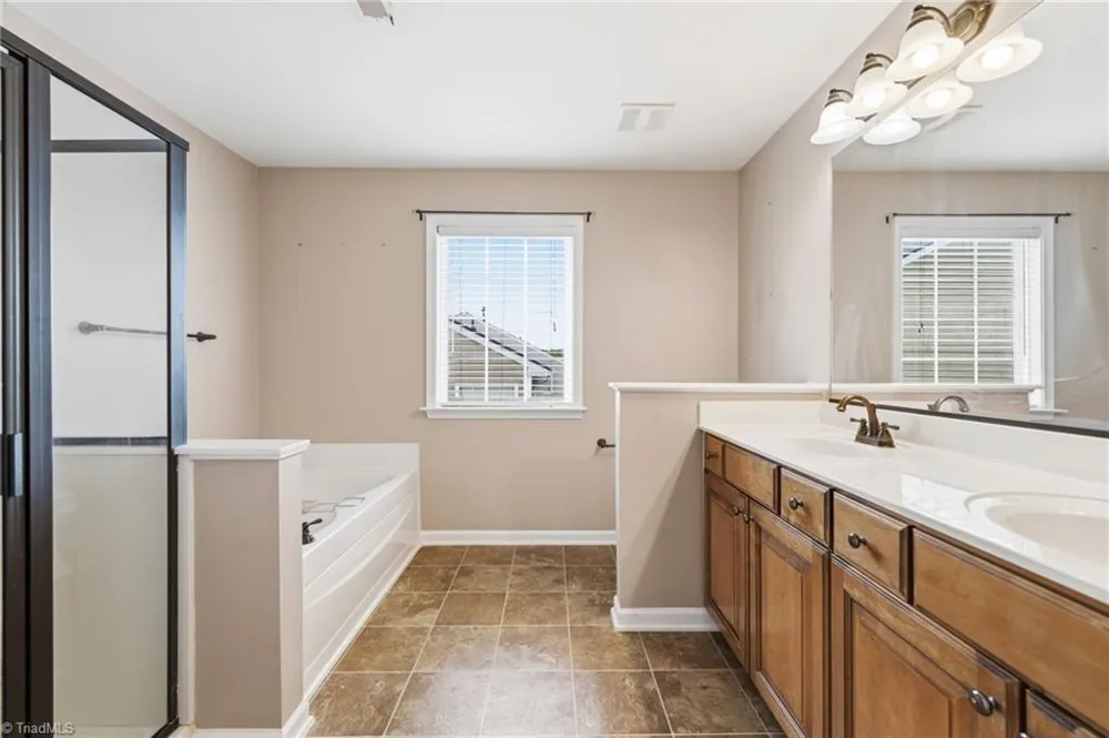 195 Creeks Edge Court Clemmons, NC 27012