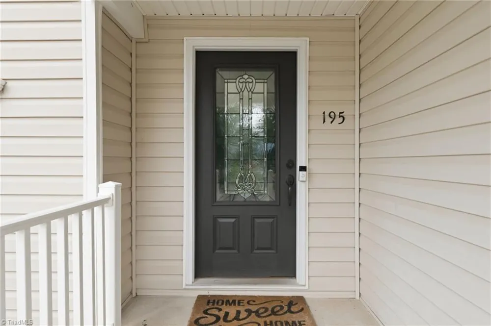 195 Creeks Edge Court Clemmons, NC 27012