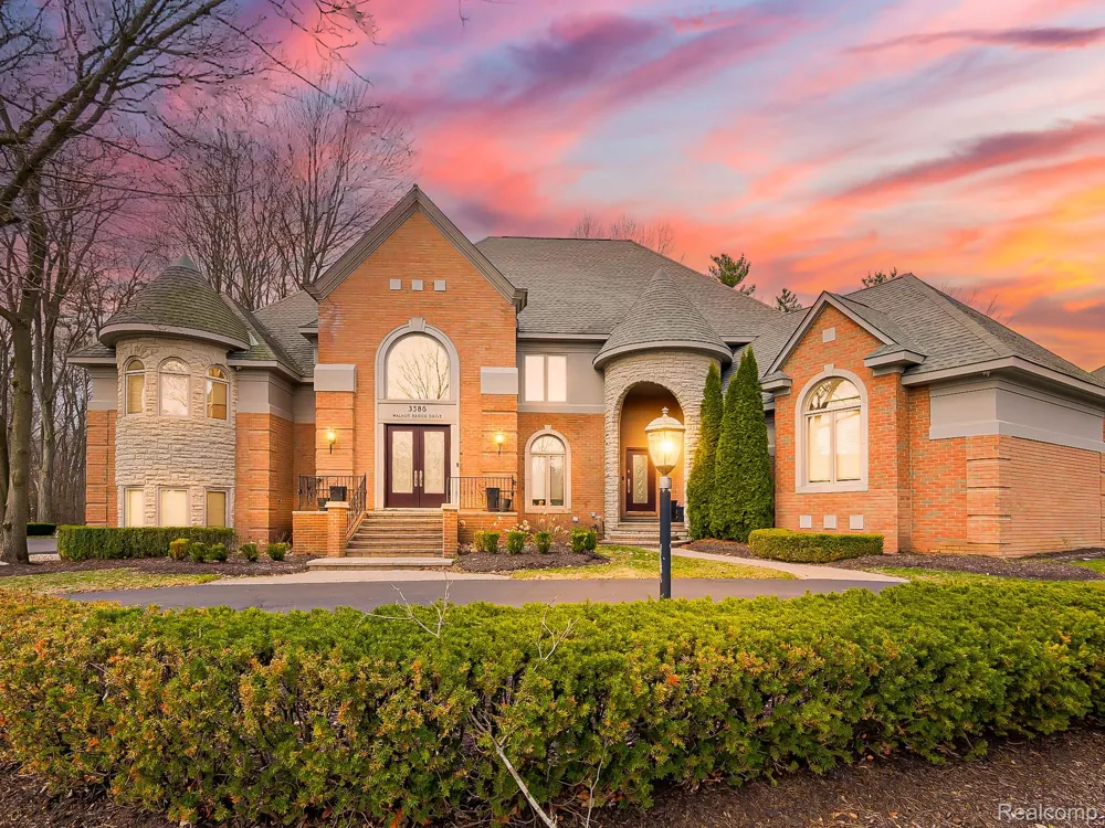 3586 Walnut Brook Drive Rochester Hills City, MI 48309