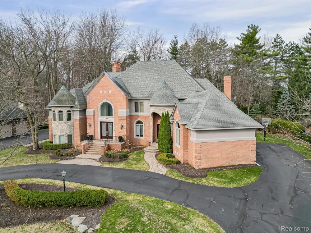 3586 Walnut Brook Drive Rochester Hills City, MI 48309