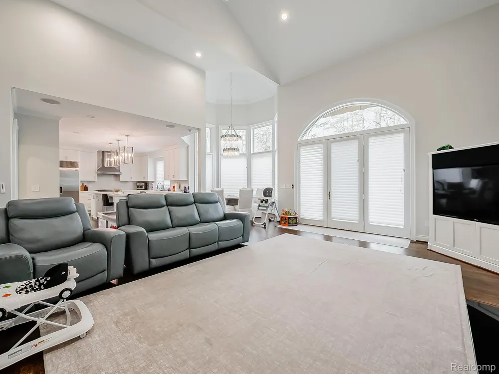 3586 Walnut Brook Drive Rochester Hills City, MI 48309