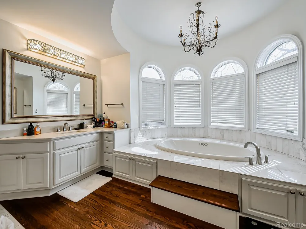 3586 Walnut Brook Drive Rochester Hills City, MI 48309