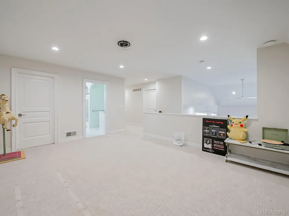 3586 Walnut Brook Drive Rochester Hills City, MI 48309