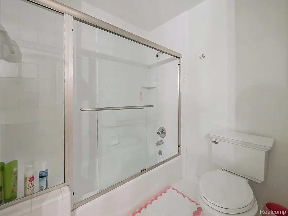 3586 Walnut Brook Drive Rochester Hills City, MI 48309