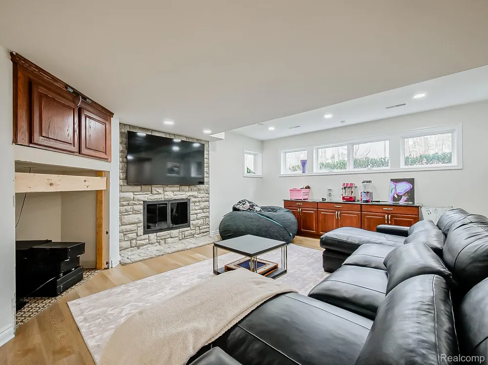 3586 Walnut Brook Drive Rochester Hills City, MI 48309