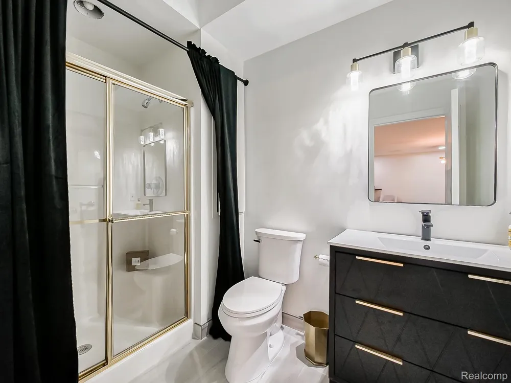 3586 Walnut Brook Drive Rochester Hills City, MI 48309