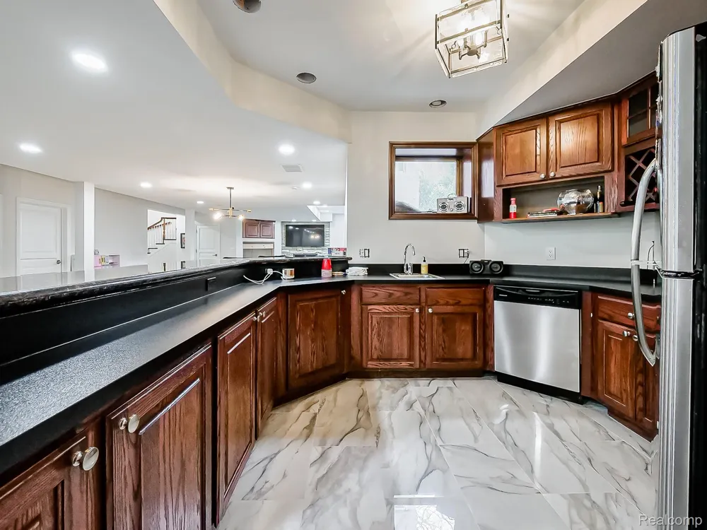 3586 Walnut Brook Drive Rochester Hills City, MI 48309