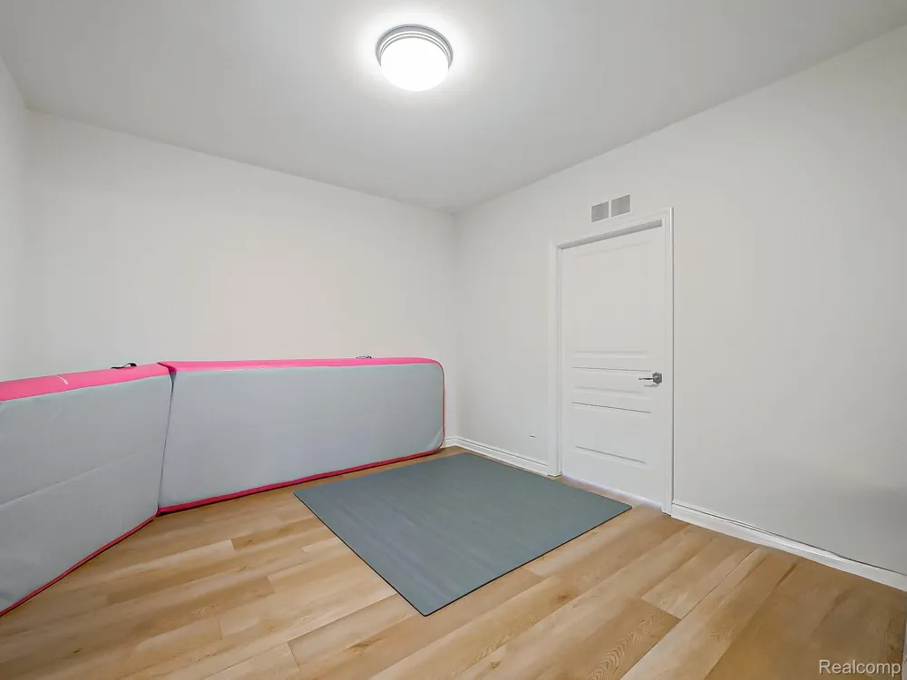3586 Walnut Brook Drive Rochester Hills City, MI 48309