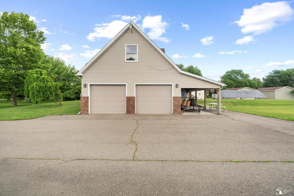 24677 WALTZ ROAD Huron Charter Township, MI 48164