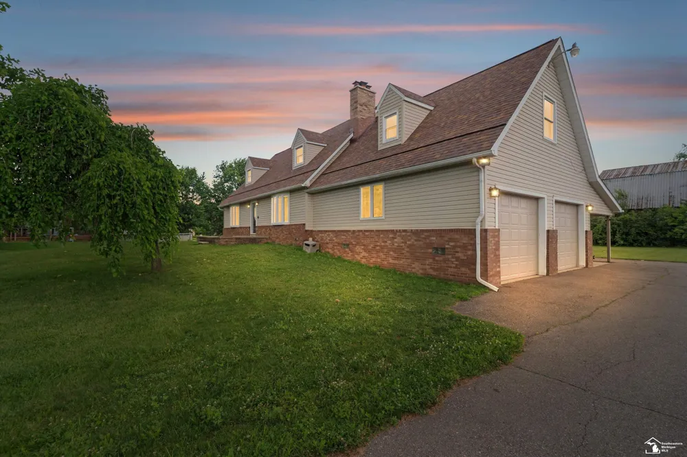 24677 WALTZ ROAD Huron Charter Township, MI 48164