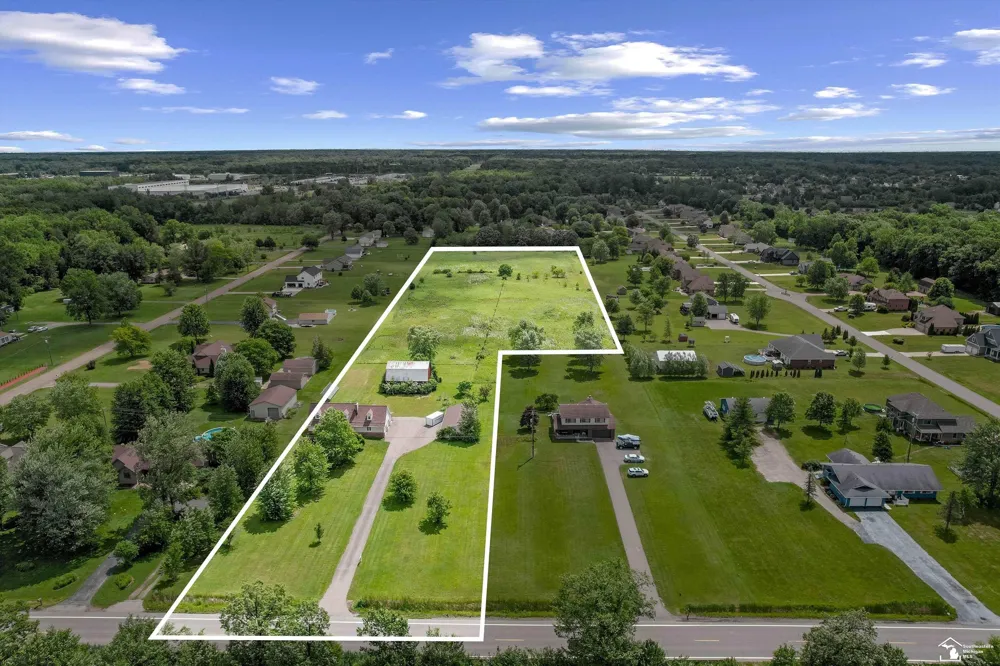24677 WALTZ ROAD Huron Charter Township, MI 48164