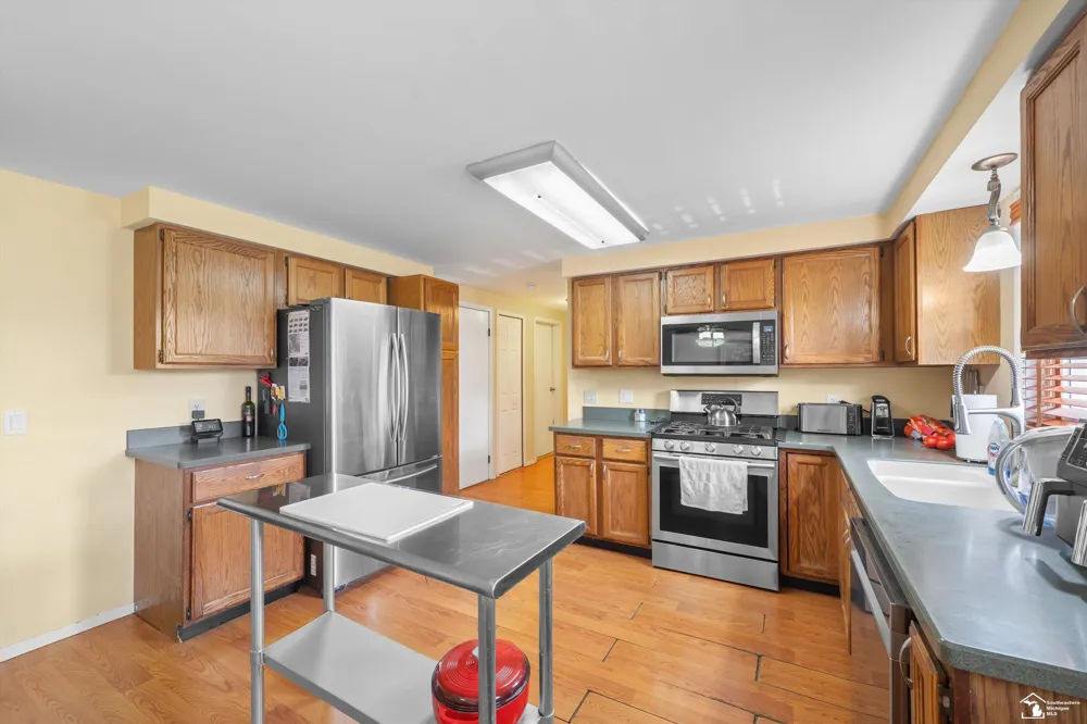 24677 WALTZ ROAD Huron Charter Township, MI 48164