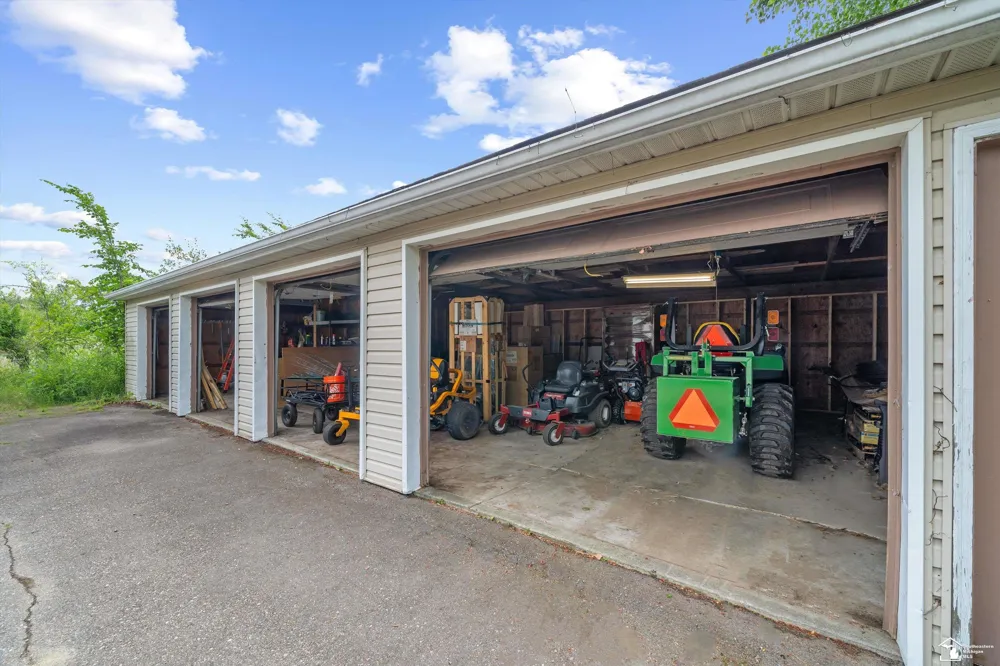 24677 WALTZ ROAD Huron Charter Township, MI 48164