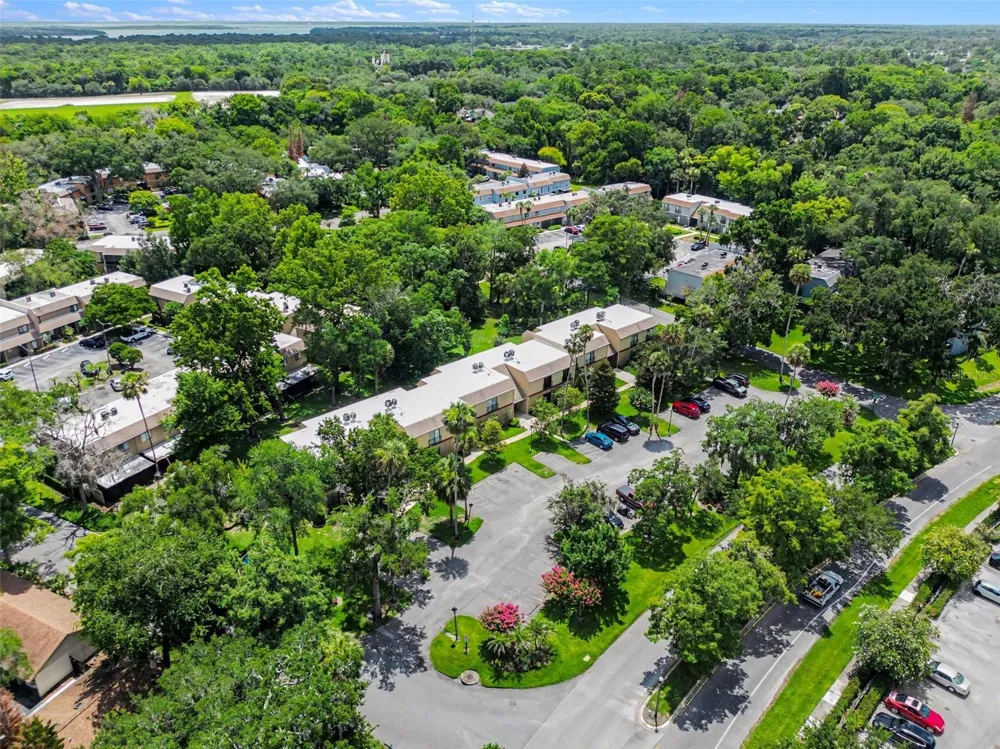 429 SHEOAH BOULEVARD #9 Winter Springs, FL 32708