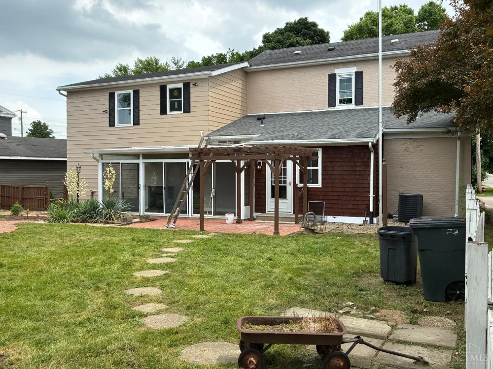 102 E Main Street Trenton, OH 45067