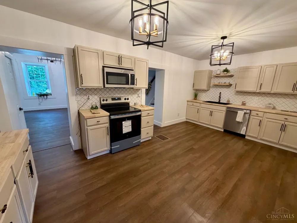 102 E Main Street Trenton, OH 45067