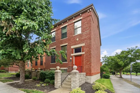 1013 John Street