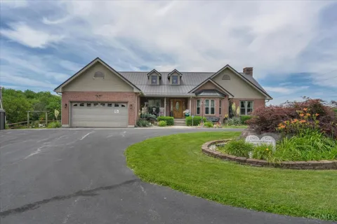 741 Penn Lane