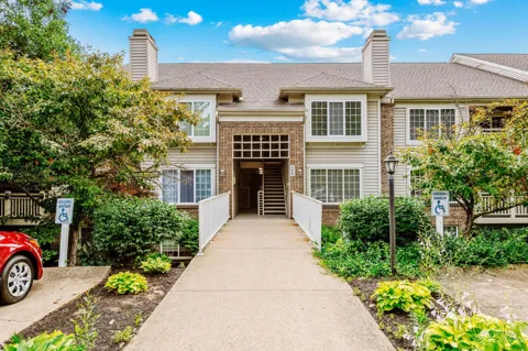 9860 Regatta Drive #305