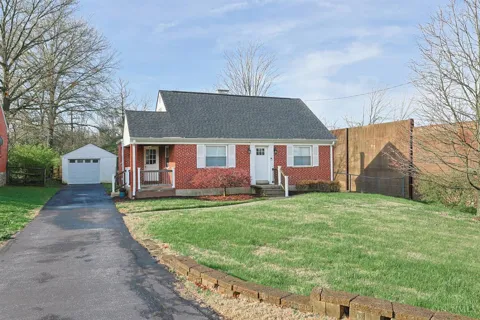 10019 Zig Zag Road