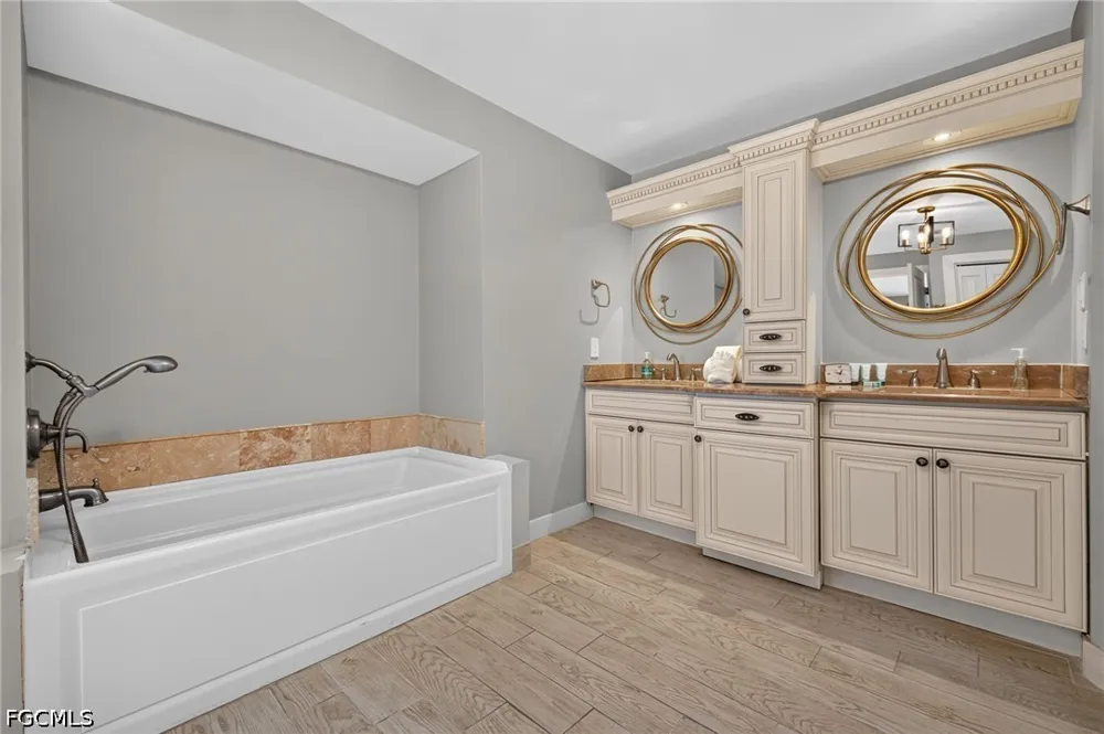 Par View Drive Sanibel, FL 33957