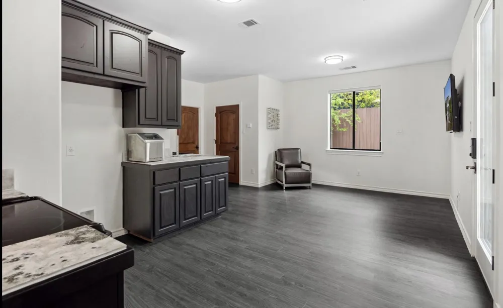 8117 Joy Road Volente, TX 78641