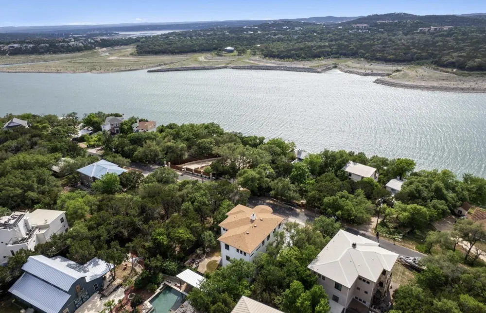 8117 Joy Road Volente, TX 78641