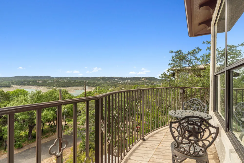 8117 Joy Road Volente, TX 78641