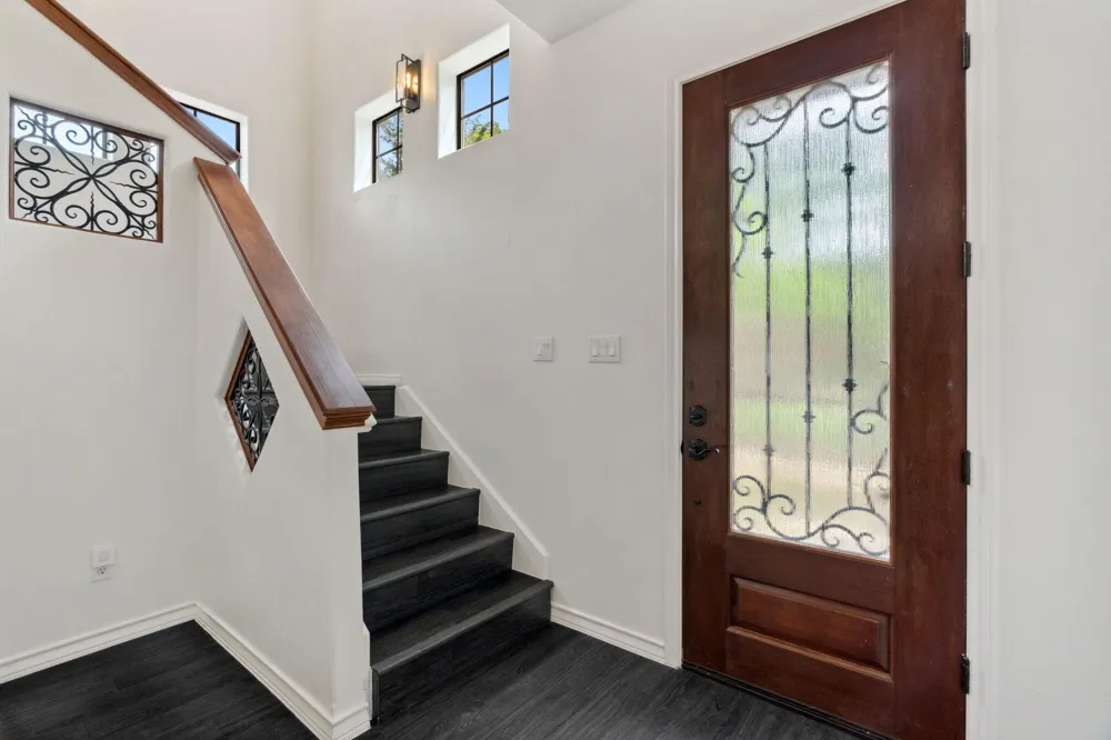 8117 Joy Road Volente, TX 78641