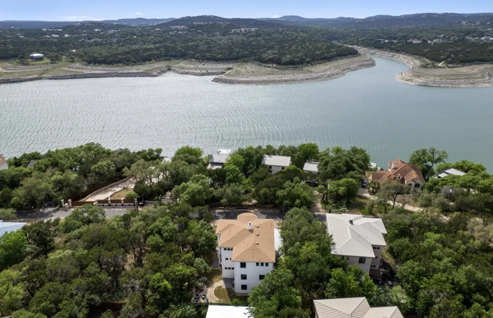 8117 Joy Road Volente, TX 78641