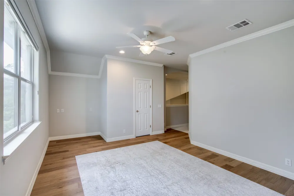 18 Glenway Drive The Hills, TX 78738