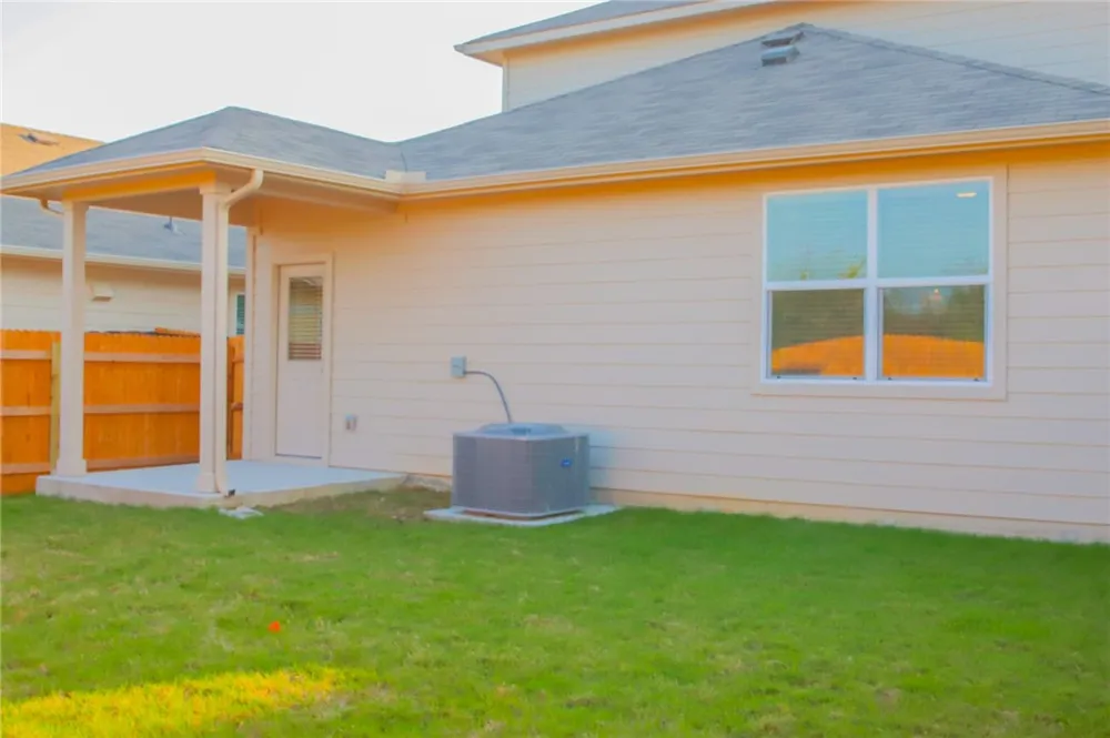 14015 Macquarie Drive Pflugerville, TX 78660