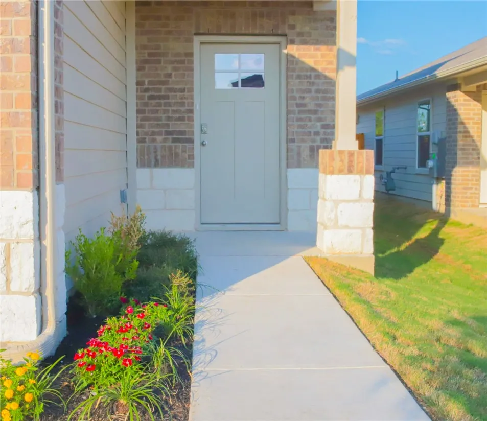 14015 Macquarie Drive Pflugerville, TX 78660