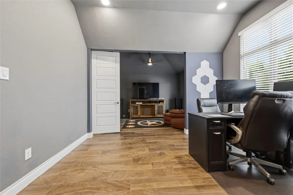 140 Catani Loop Georgetown, TX 78628