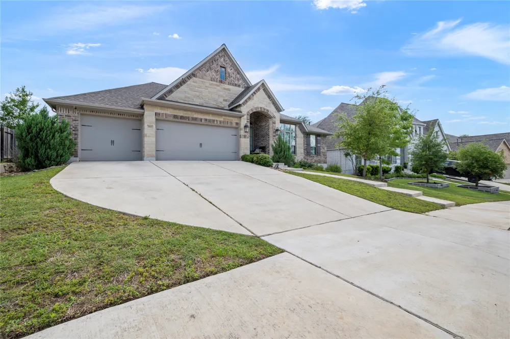 140 Catani Loop Georgetown, TX 78628