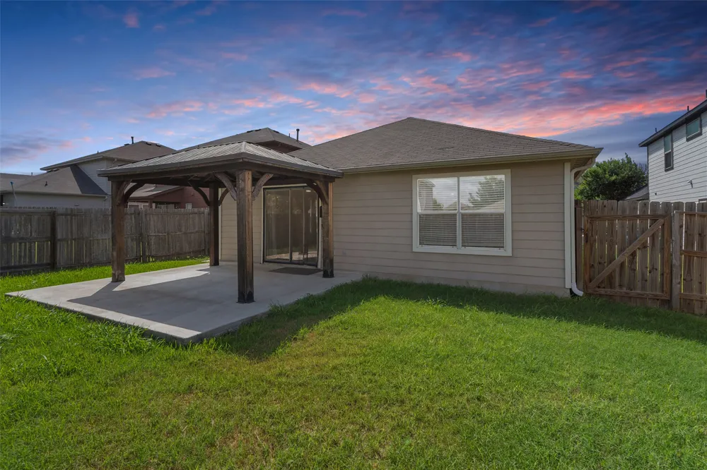 5036 Lexington Meadow Lane Del Valle, TX 78617