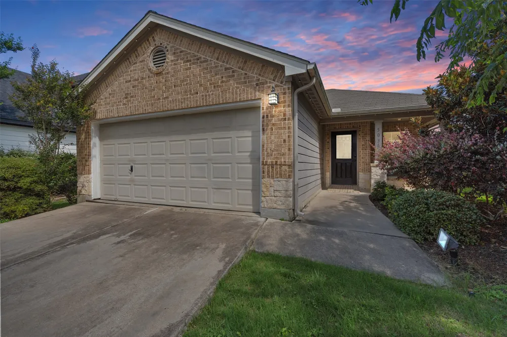 5036 Lexington Meadow Lane Del Valle, TX 78617