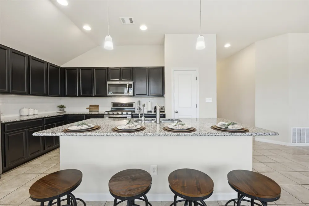 276 Gunnison Way Kyle, TX 78640