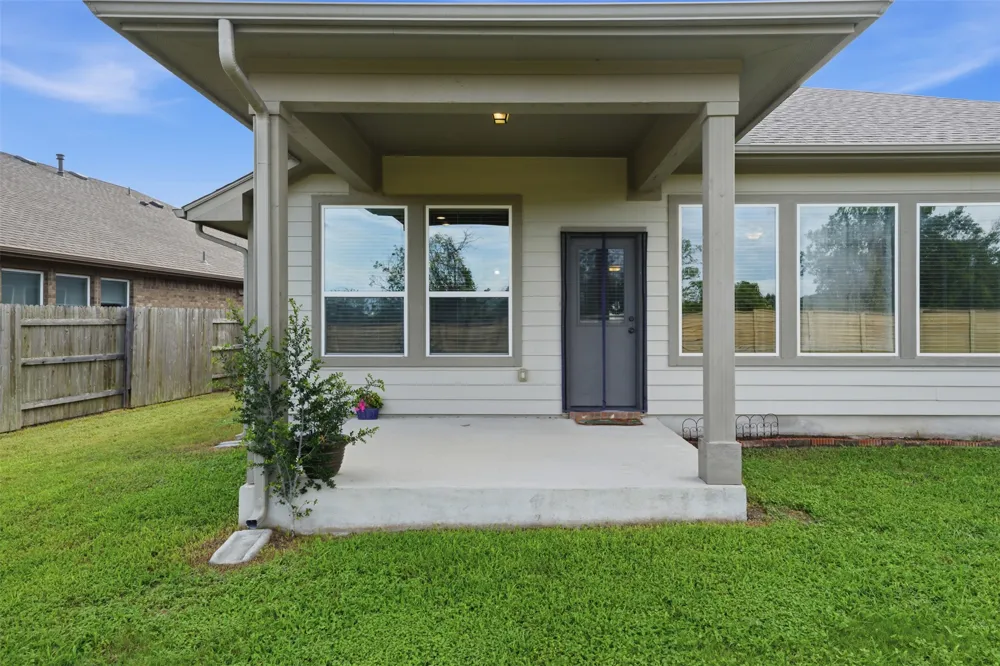 276 Gunnison Way Kyle, TX 78640