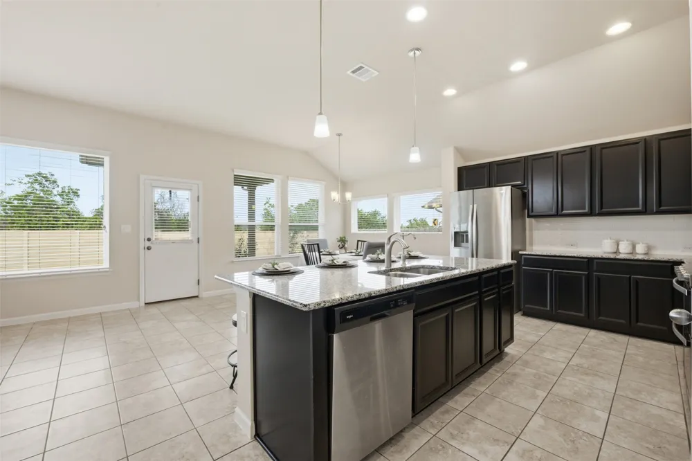276 Gunnison Way Kyle, TX 78640