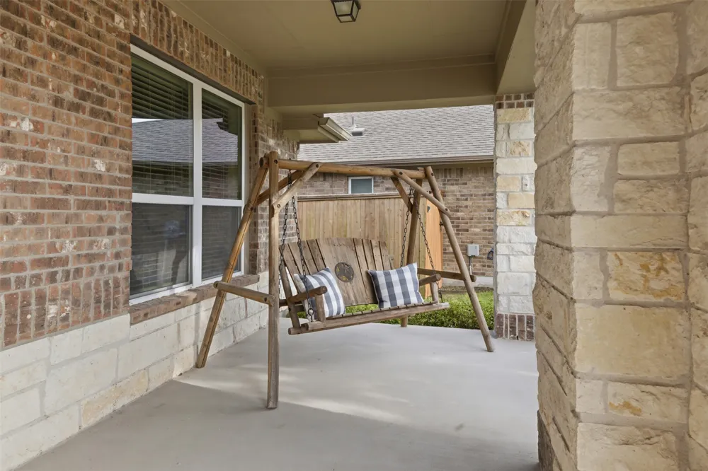 276 Gunnison Way Kyle, TX 78640