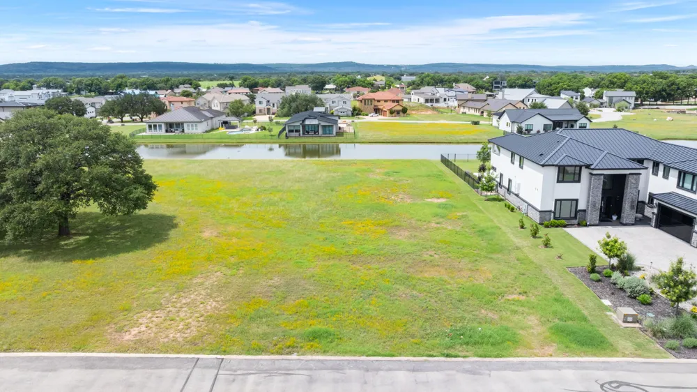 102 Summer Life Lane Kingsland, TX 78639