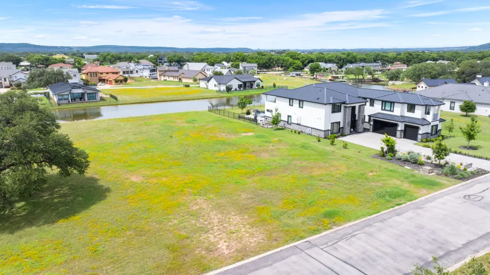 102 Summer Life Lane Kingsland, TX 78639
