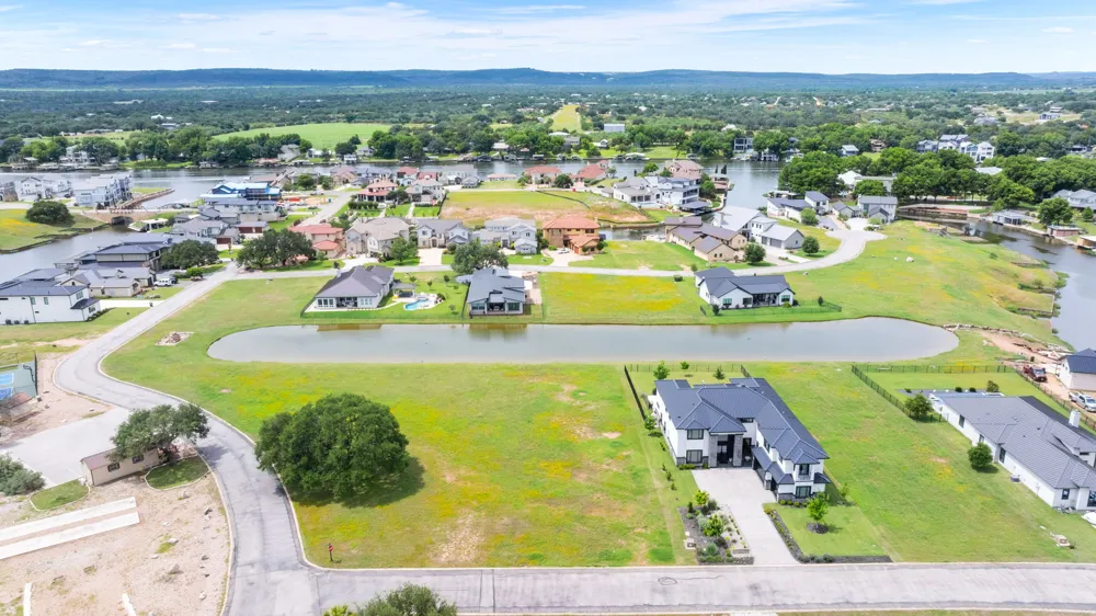 102 Summer Life Lane Kingsland, TX 78639