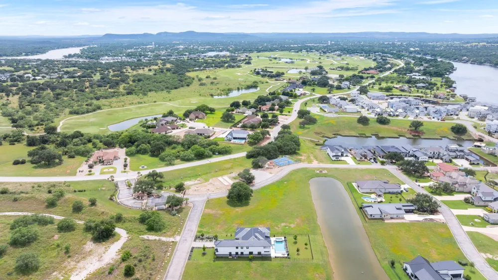 102 Summer Life Lane Kingsland, TX 78639