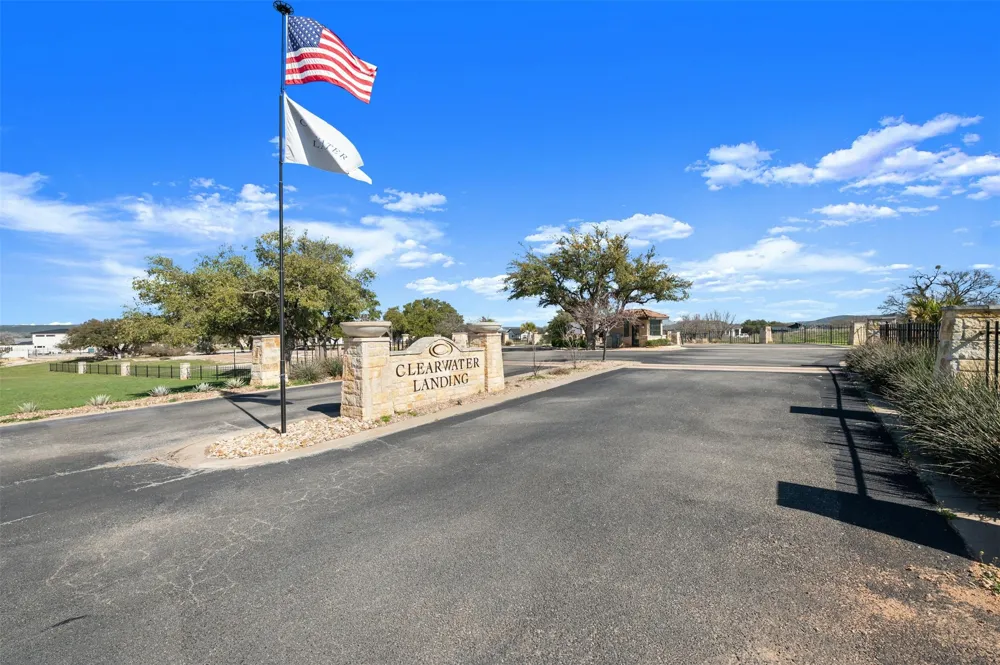 102 Summer Life Lane Kingsland, TX 78639