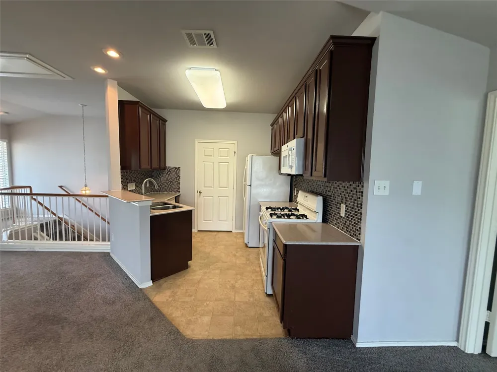 1900 Scofield Ridge Parkway #4701 Austin, TX 78727