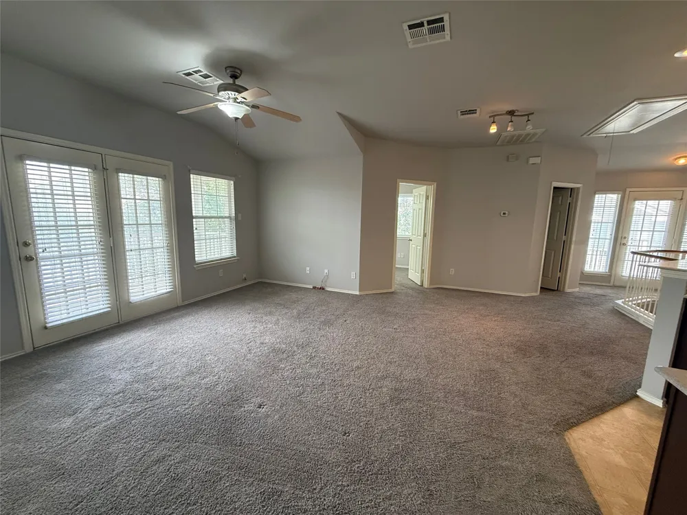 1900 Scofield Ridge Parkway #4701 Austin, TX 78727